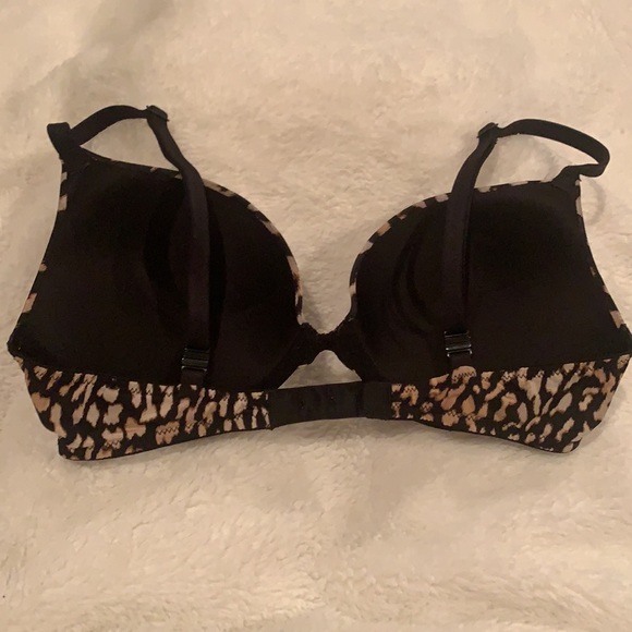 Victoria’s Secret leopard print bra - Picture 5 of 11